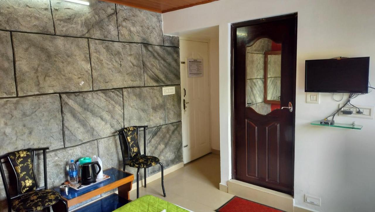 Achus Holidays مونار المظهر الخارجي الصورة